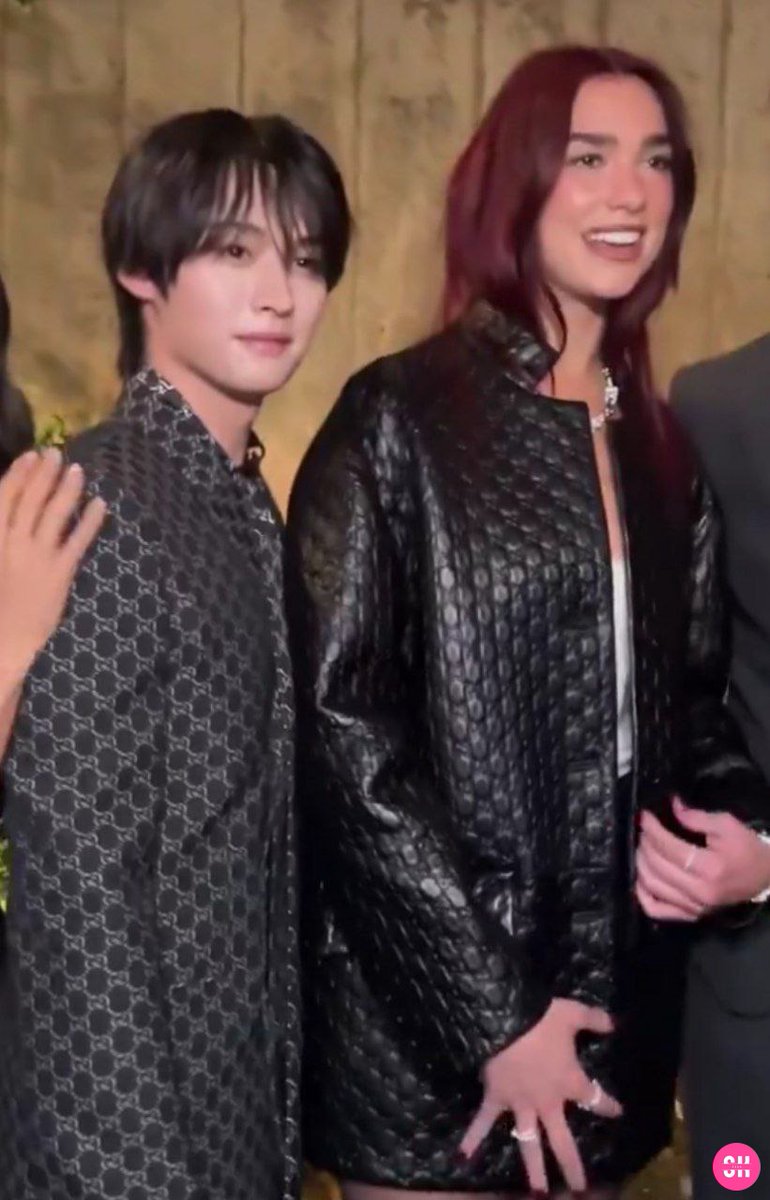 skfess's tweet photo. -skf @stray_kids
Dua Lipa with Felix Hyunjin Lee Know (Danceracha) https://t.co/IH3rpwnotU