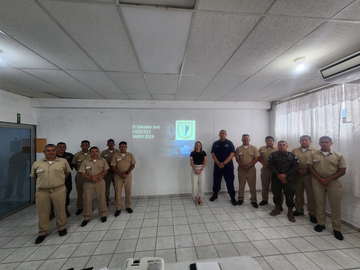 El Salvador hosted #USCG officials and crew members from USCG cutters Blackfin - WPB 87317  and Forrest Rednour- WPC 1129. 
El Salvador recently created its own Coast Guard, and they are in the process of developing their training and operations with the help of partner nations. https://t.co/k4F5GhuKXc