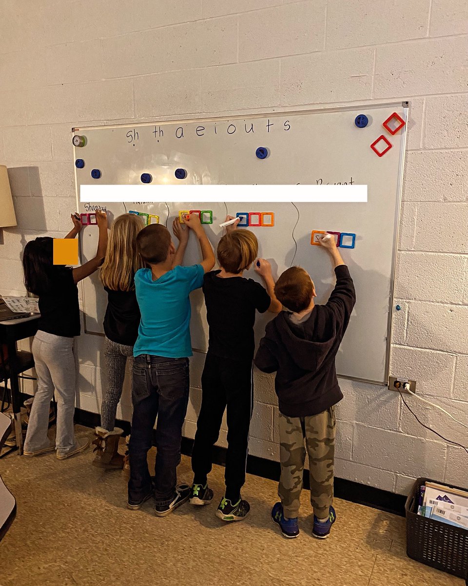 Our Plymouth Panthers have been crushing phonics! First pic, sorting words with long e and short e sounds. Pic 2, using magnetic tiles to segment and isolate sounds <a href="/SchoolPlymouth/">Plymouth School</a> <a href="/dsbn/">District School Board of Niagara</a>