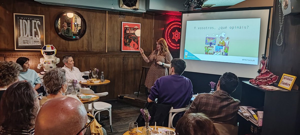 XeoLab's tweet photo. Primeiro día de #Pint24Our con @PaulaRgzRivera e @mendez_quintas en @PopTorgal, con sorpresa de @CeosGalegos. Xornada fresca e con moitas preguntas. Mañá mais en Elcercano (@Monchod1955), da man de #Pint24ES e @pintofscienceES https://t.co/I74DkeB8DB
