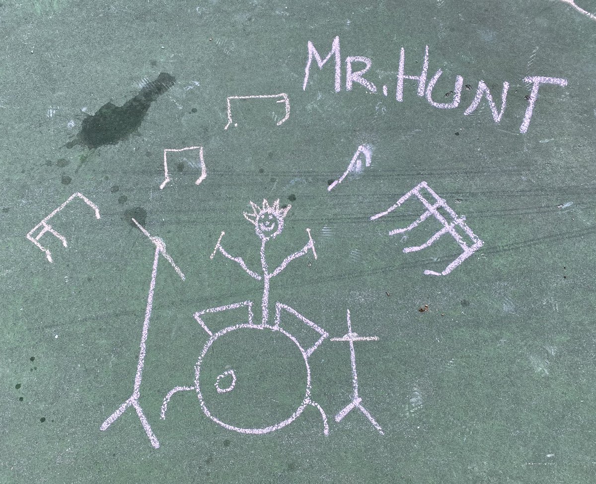 2/2 2nd grade class went outside to practice blowing gently with 🫧 bubbles for next year when they get recorders & draw their version of Noteman in chalk! I saw notepeople, notehorses, noteoctopus, and more! @CPSSouthRow @MusicplayTV @nafme @MAMusicEd @CPSchoolsMA