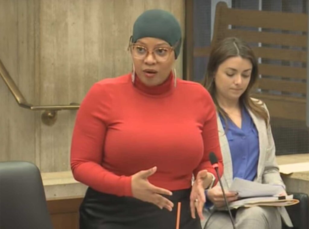 Basic Black (@basicblackgbh) on Twitter photo Earlier this month, the City of Boston adopted a resolution calling for an immediate ceasefire in Gaza. District 7 Councilor Tania Fernandes Anderson sponsored the resolution.
Read the <a href="/BayStateBanner/">Bay State Banner</a> story at: bit.ly/3UZQTB9
Image: City of Boston Earlier this month, the City of Boston adopted a resolution calling for an immediate ceasefire in Gaza. District 7 Councilor Tania Fernandes Anderson sponsored the resolution.
Read the <a href="/BayStateBanner/">Bay State Banner</a> story at: bit.ly/3UZQTB9
Image: City of Boston
