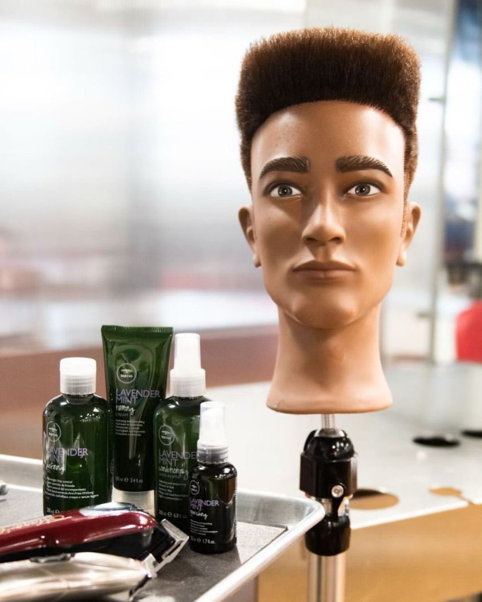 PivotPointIntl's tweet image. Embrace new experiences and step out of your comfort zone—growth and discovery await beyond the familiar. Keep learning, keep growing! 💪🎓 #MondayMotivation #PMTS #PivotPoint #LearnForward (📸: pmtsboise)