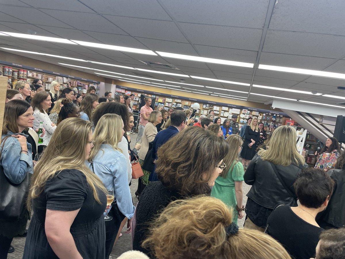 Tonight @LisaYee1 and I attended the Barnes and Noble book awards and won for both the Young Reader category as well as the Book of the Year Overall for THE MISFITS for 2024!