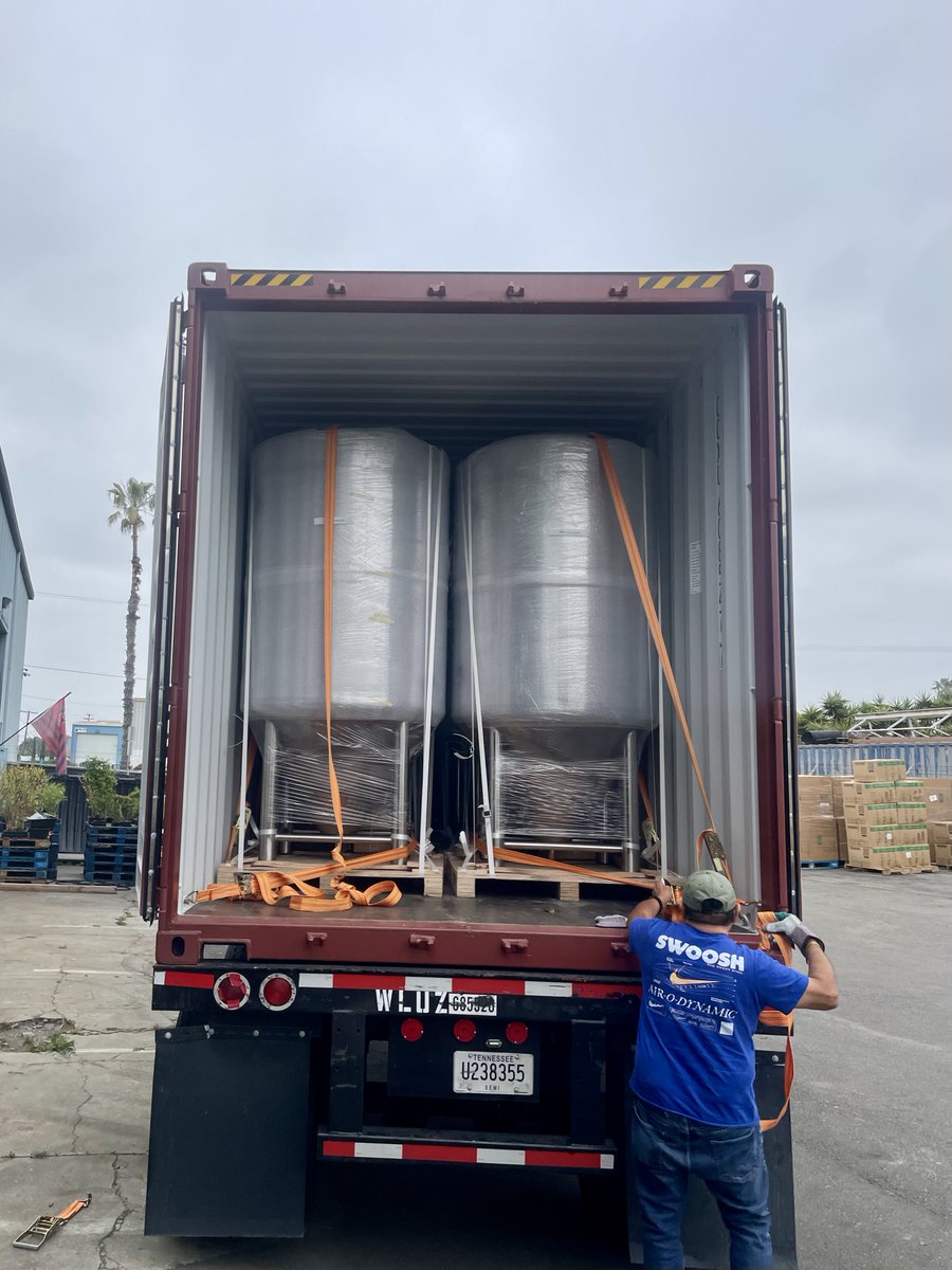 FbaZoom's tweet photo. 🍻 Exciting news! Welcome to The Black Knight Co.! They shipped us a FTL of 18 pallets with brand-new fermentation tanks. We're proud to support San Diego's vibrant beer culture and local breweries. Cheers to a successful partnership! 🥂🚚 #SanDiegoWarehouse #FTL #PalletReceiving https://t.co/a5ahuNQrrl