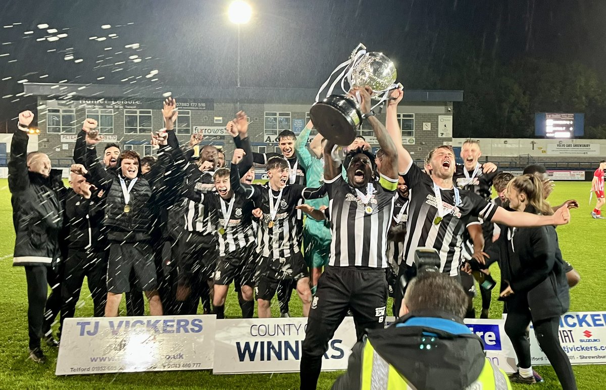 shawburyutd's tweet photo. Well done to the Shawbury Utd Manager @Browny1225  and Assistant @RonnieBox plus all the Staff and all the Players ⚪️⚫️
@TJVickersSons @ShropshireFA County Champions 2024
A great way to end a good Season ⚽️👏 https://t.co/oh5BwhDsHa