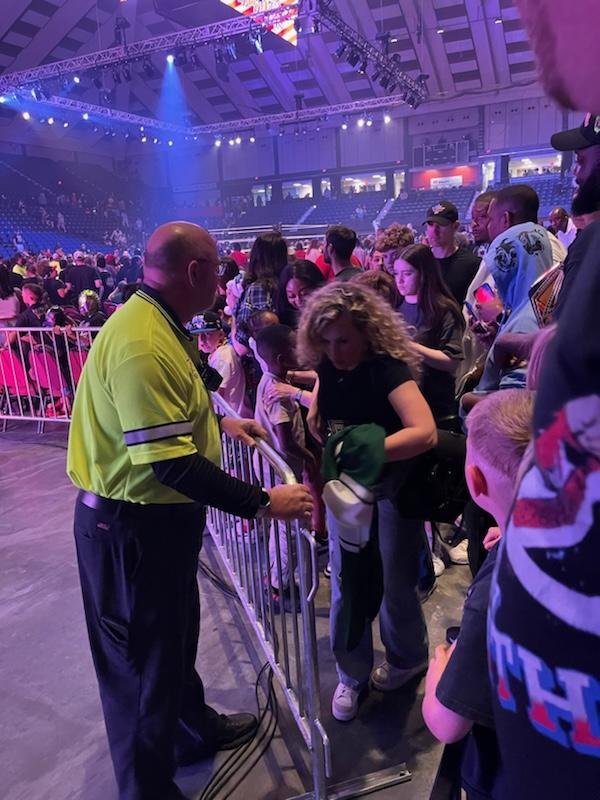 JAMMINMUSICMAN1's tweet photo. I was lucky to shake hands with @TeilMargaret &amp; #MamaRhodes last night at #WWEMacon 🤘 @CodyRhodes @dustinrhodes @TheBrandiRhodes @Turnbuckle_CW #WrestlingCommunity #WWERaw #SmackDown #WWENXT #AmericanNightmare #RhodesFamilyLegacy https://t.co/8lkGtphjvZ