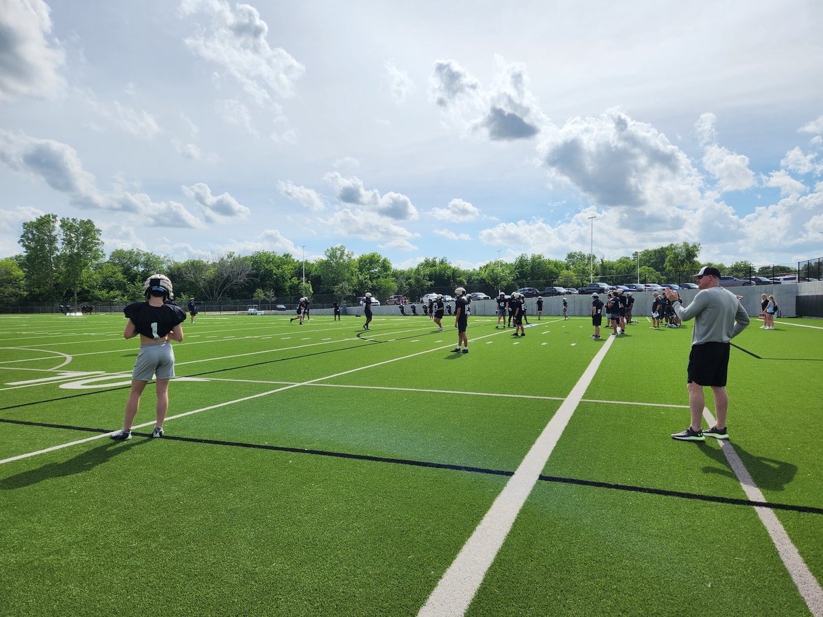 Back out on the gridiron for the first time in a while this evening to catch Guyer (@DentonGuyer_FB) in action during the last week of its spring football practice. I'll have some photos and videos below.