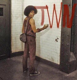 NWNTOYS's tweet photo. What a film ! #mediamonday #thewarriors https://t.co/UQ9cMM0a7u