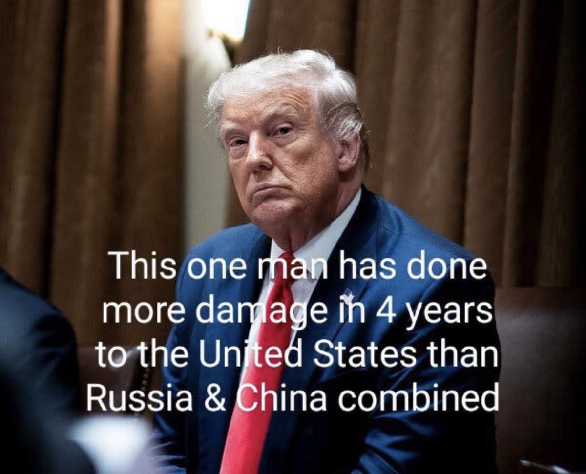 SenseiDuckOR's tweet photo. They continue to defame a wonderfully imperfect &amp; patriotic family…FOR TRUMP, the biggest criminal family &amp; POS in our nations history👀💯

Endless lies about Hunter Biden &amp; Ashley Biden…yet the media treats it all like they’re the same. 

VOTE…ITS OUR ONLY HOPE🌊🌊🌊

👇🏻👇🏻👇🏻 https://t.co/acPNV3Qchb