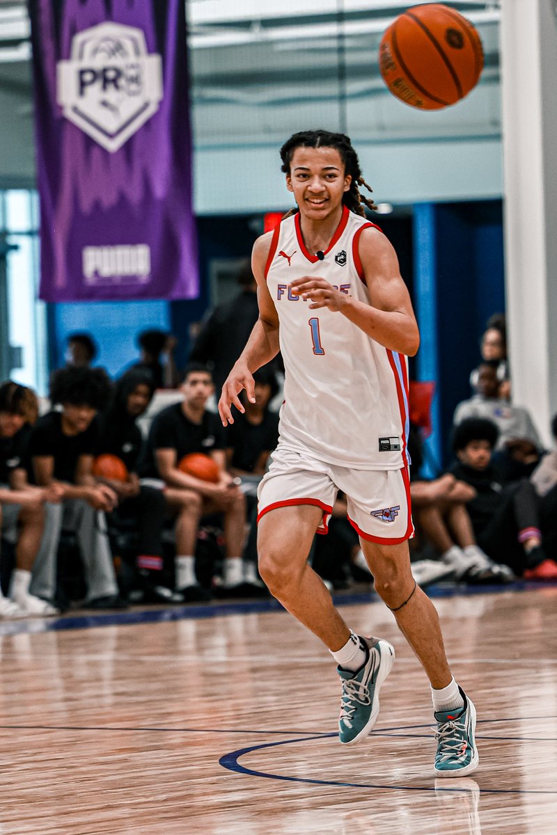 The #25 Ranked Player in the country, @K1ngFlemings, will be higher than that once this summer ends. Numbers do not lie with 28.3 PPG, 12.0 REB, 5.5 AST, and 2.5 STL this weekend in Memphis. Top PG in America! #PUMAHoops | @PRO16League