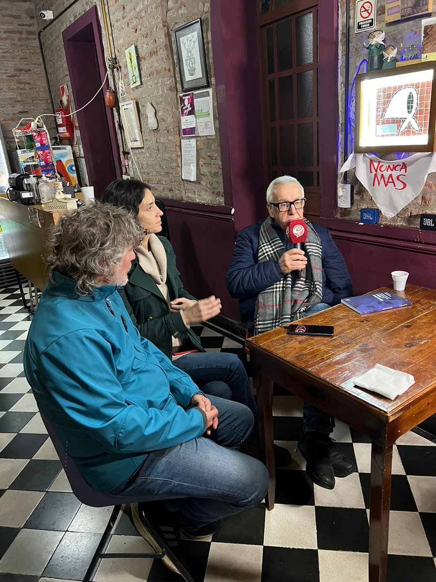 Gran reconocimiento a @cronica por acompañarnos en la presentación del Libro “Historizar a Milei”. Hoy, como ayer y sin duda mañana “Crónica siempre junto al pueblo”. Gracias @mendeztomascba