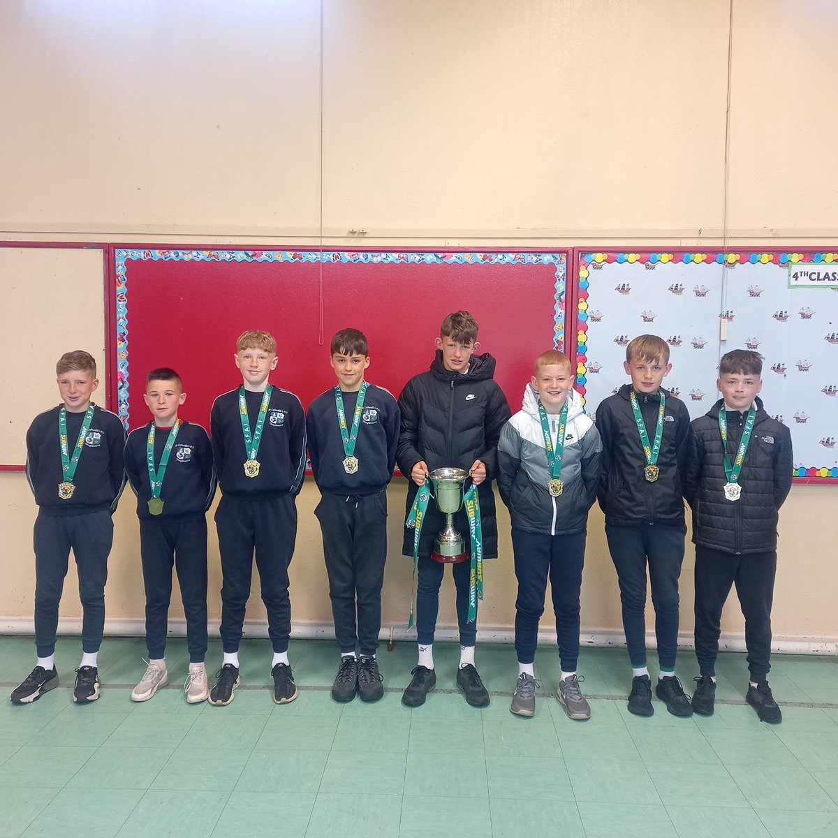 🏆 Champions parade today for our 8 outstanding pupils for bringing home the National Under 13 soccer trophy this weekend with @btharps! 🎉 Your hard work, dedication, and talent have truly paid off. You've made us all proud! 🌟 #NationalChampions @faischools #TrophyWinners 🏅👏