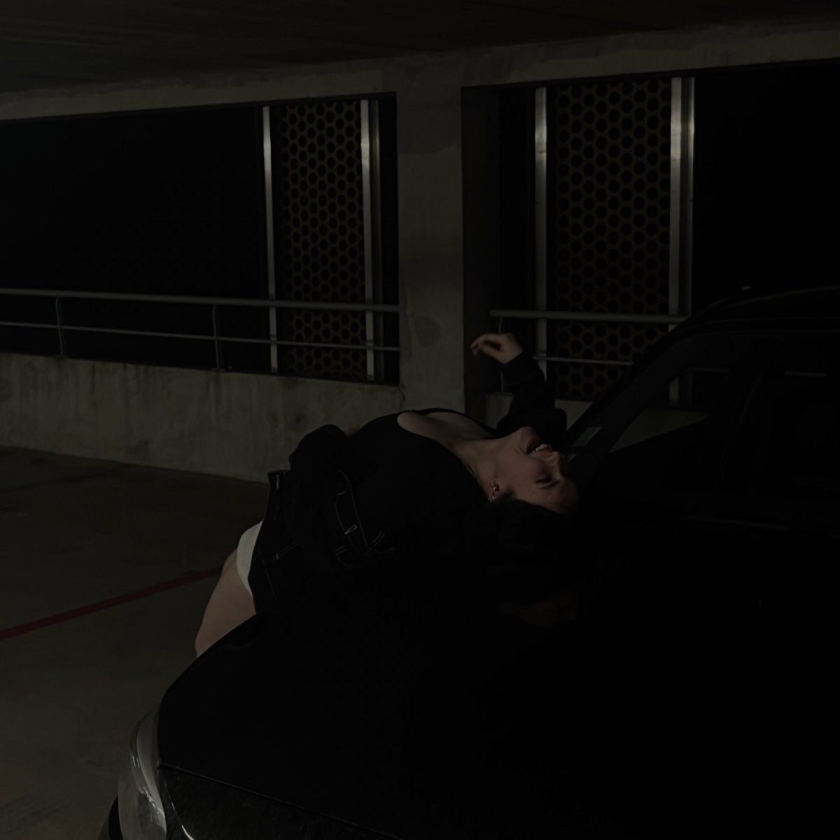 rosabrtt's tweet image. 🖤⚡️