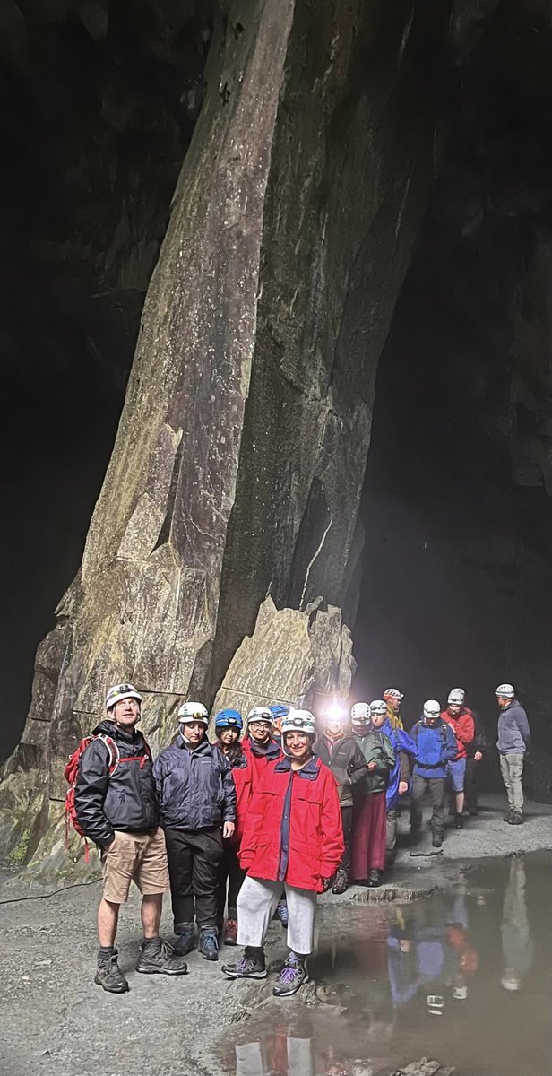 ClimbingOut_'s tweet image. We’re back in the Lakes for this week's programme.

People often arrive so anxious, so it’s always amazing to hear everyone laughing and joking just a couple of hours later 💚💛

#ClimbingOut #LiveYourLife #ICan