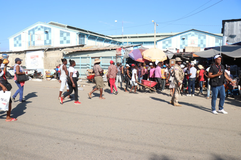 Abinader admite corrupción en frontera dominico-haitiana: “Tenemos que seguir avanzando” 🔗listindiario.com/la-republica/2… #ListínDiario