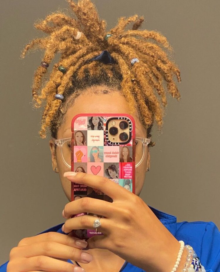 laislocs's tweet image. Lai’s locs + crystal beads 🧚‍♂️🔮🤌 &amp;amp; it’s texture