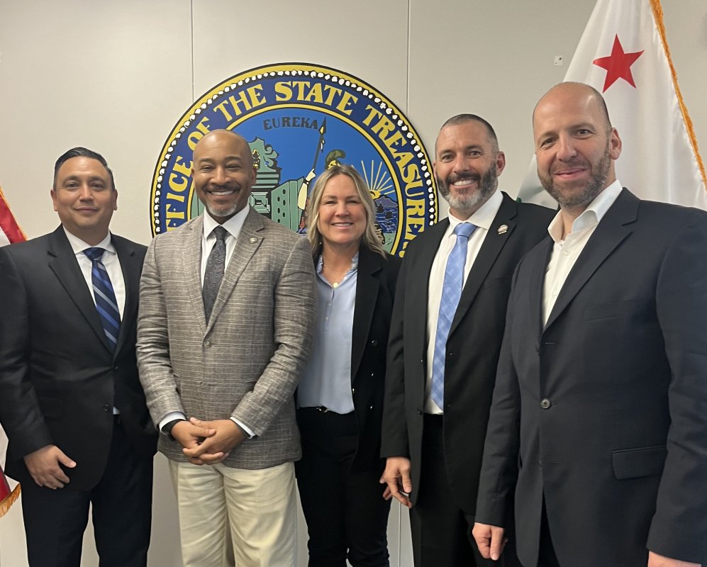 Destination Barstow! Deputy Treasurers Khaim Morton and Stephanie Tom recently met @CityofBarstow and business partners to explore STO resources for economic development, small business, and more.