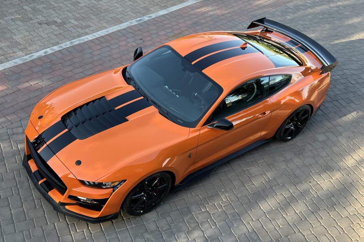 Now live at BaT Auctions: 414-Mile 2020 Ford Mustang Shelby GT500 Carbon Fiber Track Pack. bringatrailer.com/listing/2020-f…