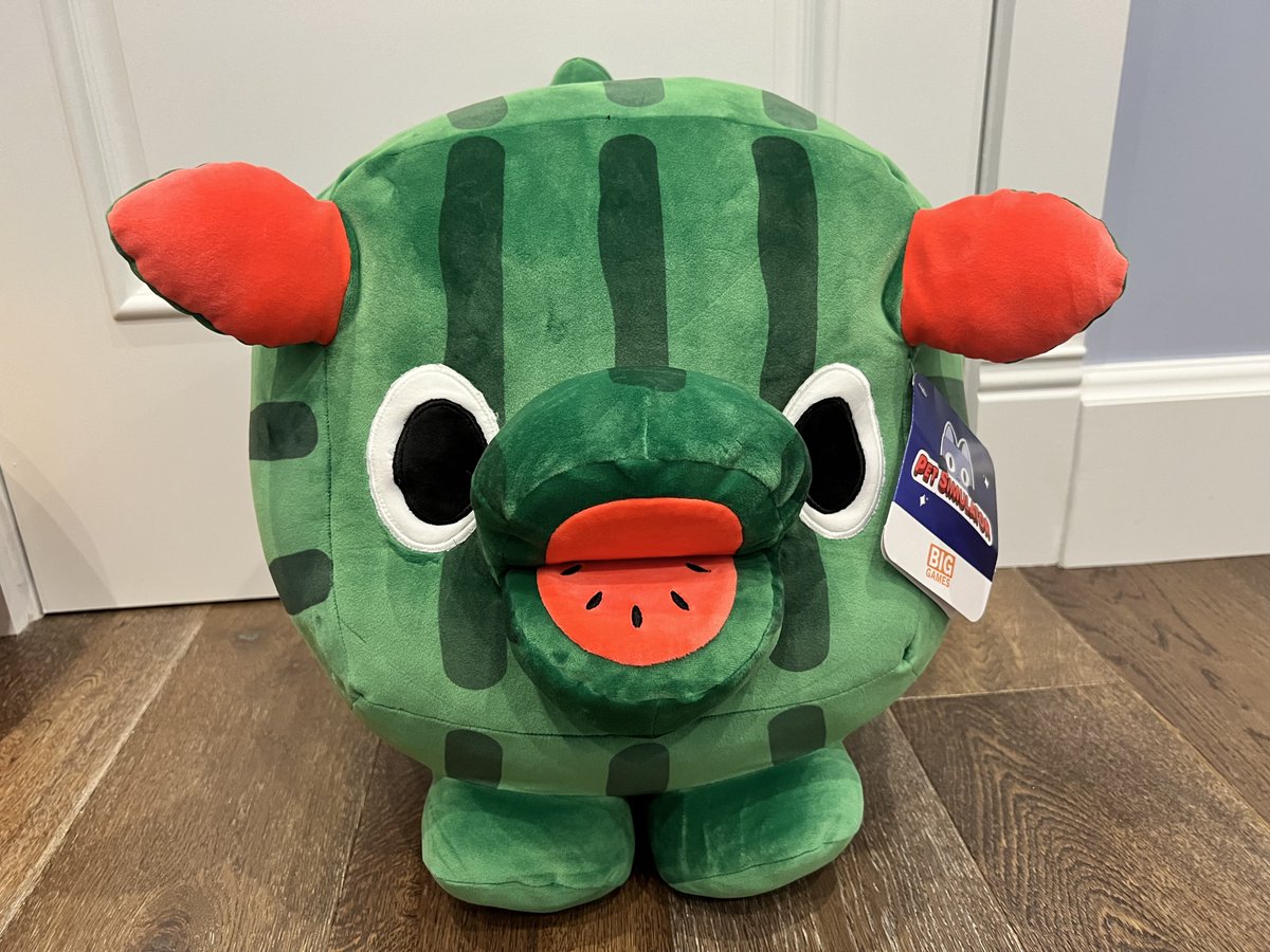 Time for a Super Special giveaway!  Together with <a href="/Coylist/">Josh</a> (the Hippomelon King!), we are giving away 1 Titanic Hippomelon Plush!            

To enter:      
1. Like and Retweet this post.     
2. Follow @coylist and me on Twitter.          

Contest ends Saturday, May 18th at