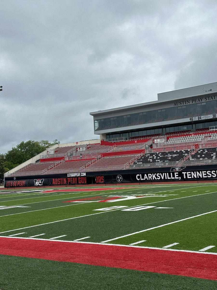 After an amazing visit to Austin Peay University, I’m blessed to receive an offer! 🖤 ❤️#AGTG
