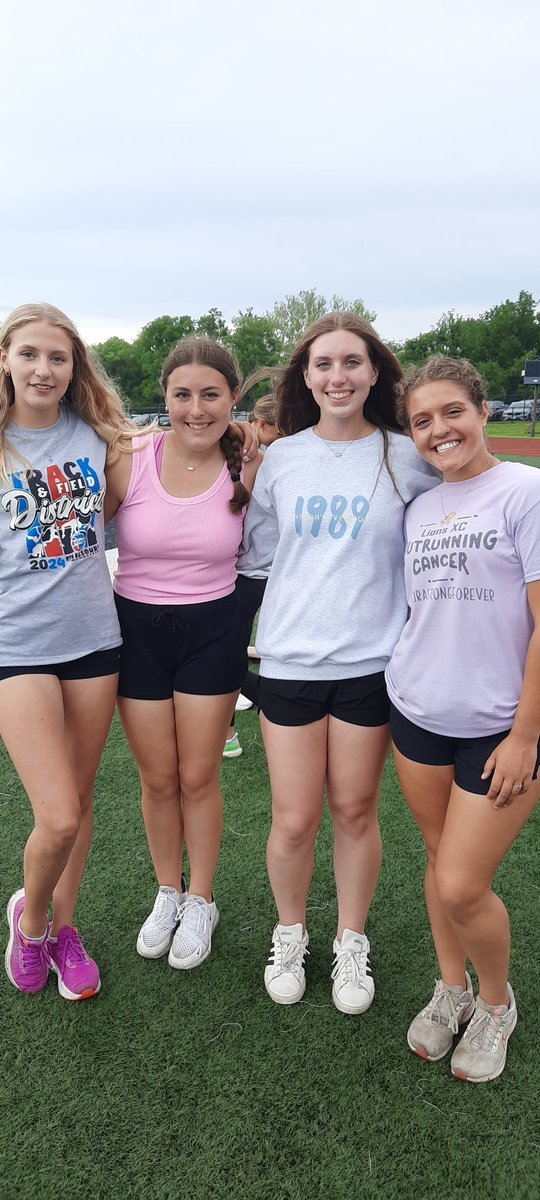 Savannah Oxford, Georgia Gray, Ava McClellan,  and Lily Erickson 5th place in the scavenger hunt