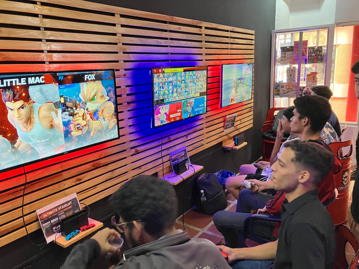 TeamSUCOL's tweet photo. El pasado fin de semana se celebró un torneo amateur con el fin de incentivar a nuevos jugadores a unirse a la comunidad y el torneo fue éxito absoluto😎

Muchas caras nuevas, mucho hype y players con ganas de aprender y mejorar. Una win👌🏻

Felicidades a Darka por campeonar🏆 https://t.co/E5uVV7CJZ1