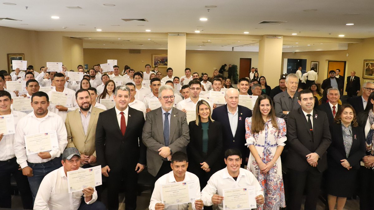 UIP_py's tweet photo. ¡La energía de la capacitación impulsa el crecimiento del sector eléctrico!
#MTEySS #Sinafocal #UIP #Ceprocal #Cecoel #FormacióndeCalidad #Paraguay https://t.co/oaUeD3CK1q