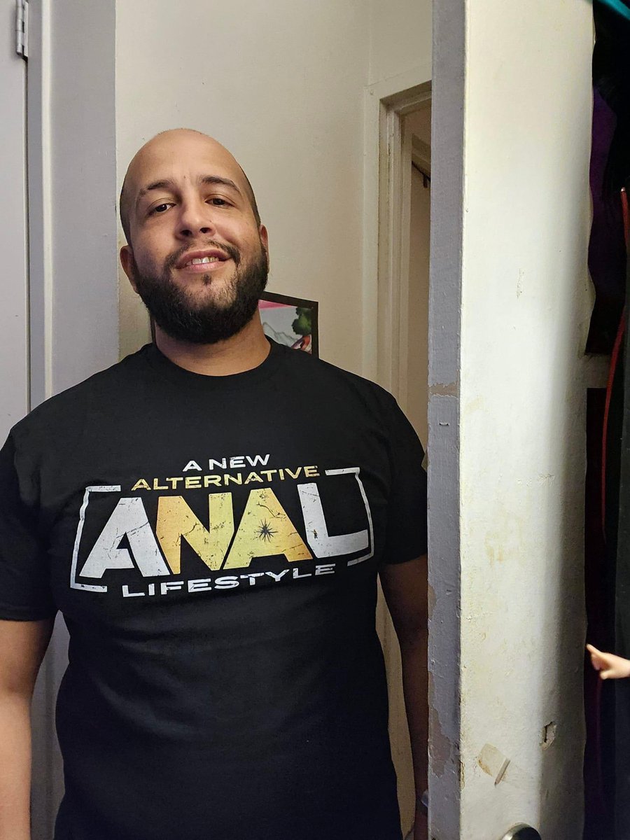 Hello Dr. @CVEvil_138 & I have been practicing with others our life motto A New Alternative Lifestyle At the next @HOODSLAM show #Dazzling I, Grief Counselor Marco will be selling A.N.A.L shirts at the merch table! If u can’t make the show, order online brainbustertees.com/product/marcom…