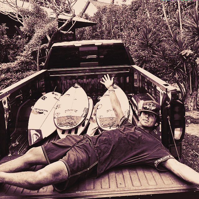 ᅟ𝒊ara (alt).ᅟ tweet media