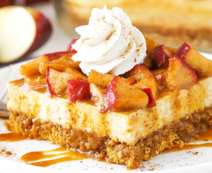 Caramel Apple Cheesecake 🍎 #recipe lifeloveandsugar.com/easy-caramel-a…