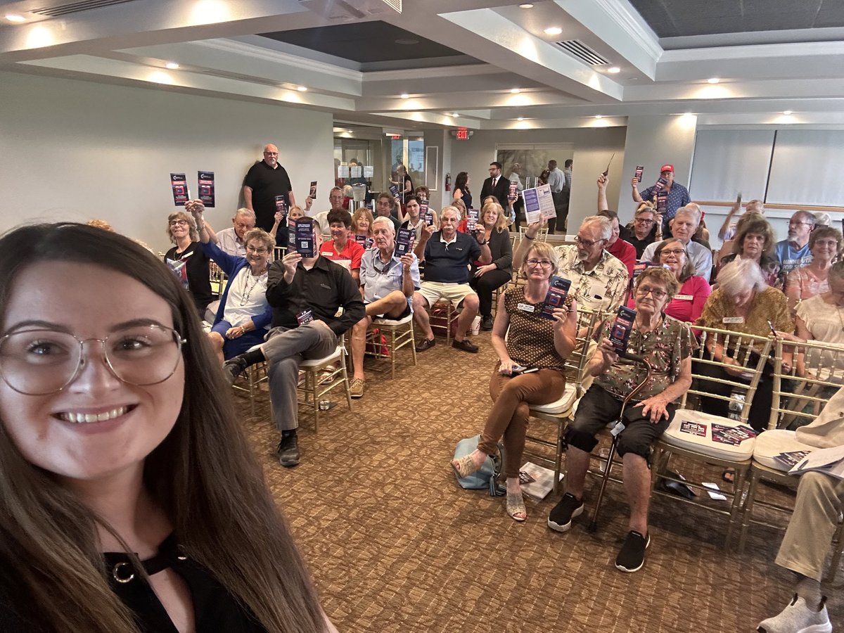 Just got done w/ my @TPAction_ App Training at @PinellasREC! Pinellas County has such an awesome group of volunteers, especially my OGs who helped knock doors back in ‘22 for @RepLuna, who flipped CD-13. Thank you for having me! #KeepFloridaRed