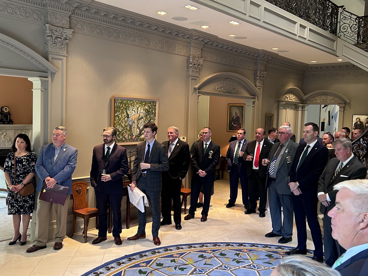 Pleased to host the National Conference of Law Enforcement Emerald Societies today ahead of their #PoliceWeek Memorial Ceremony tomorrow. Continuing the proud tradition of Irish Americans in law enforcement.