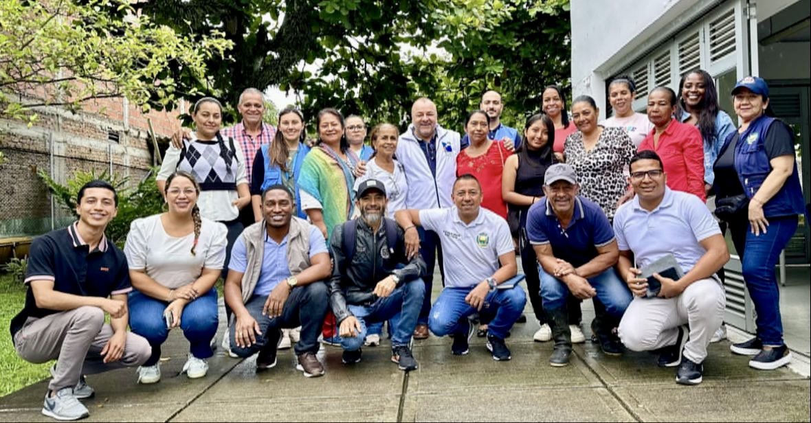 MisionONUCol's tweet image. En #Corinto, Cauca, acompañamos la 1era sesión del Consejo Municipal de Paz, Reconciliación y Convivencia. Un espacio articulado con representantes de sociedad civil, autoridades locales, @ficonpaz y @MisionONUCol para fortalecer el diálogo y respeto comunitario. @CorintoAlcaldia