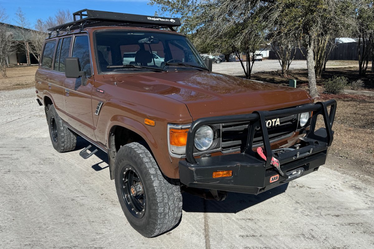 Now live at BaT Auctions: 5.3L Vortec-Powered 1986 Toyota Land Cruiser FJ60. bringatrailer.com/listing/1986-t…