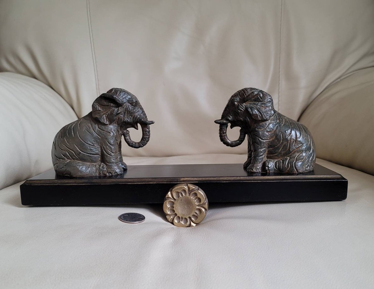 Vintage cast iron two Elephants on a see-saw swing design base, 4.8 lb, home decorative display rjbeavintagecravings.etsy.com/listing/153659…