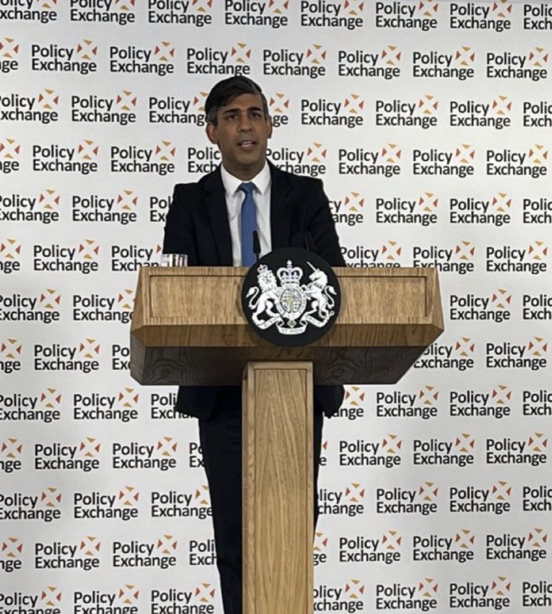 Today @RishiSunak (unelected PM) announced he #PintSizedLoser was a safe pair of hands, backed up by further announcements from Minister of State for Lanyards @EstherMcVey1 that rainbow #Lanyard would be banned ✌️
I think they’re taking the piss #GeneralElectionlNow