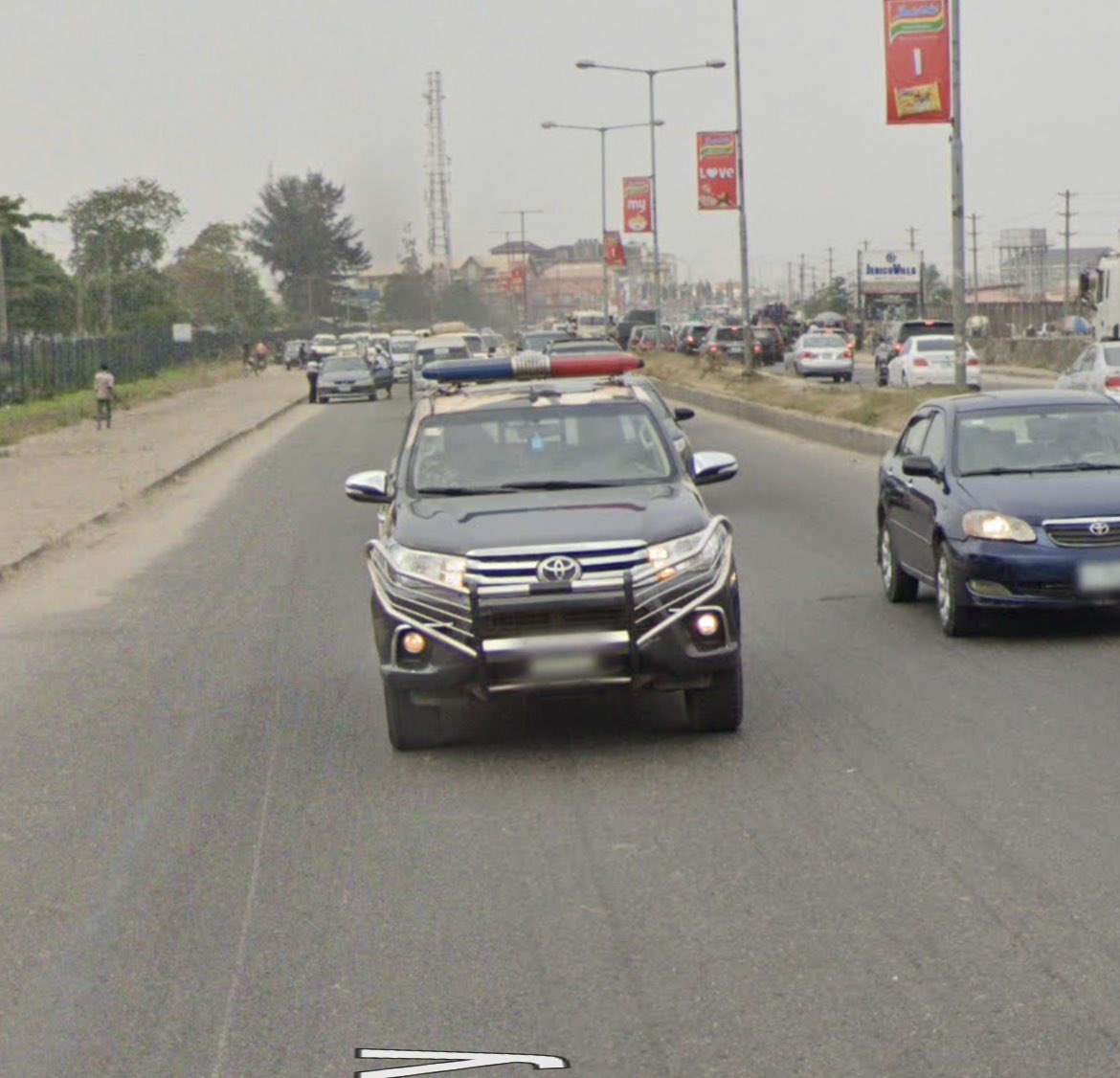 ナイジェリアのフォローカーに乗ってGoogleカー追いかける夢見てしまった…笑 #GeoGuessr