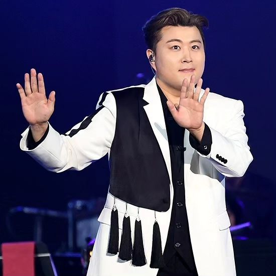 📍 김호중 웅장한 오케스트라단과
감미로운 클래식 선율'트바로티 클래식 아레나 투어 2024'대성료

#김호중클래식_아레나투어_고양성료
#김호중_멋짐그자체_함께여서행복해
#김호중_애절한명품보이스_감동
#김호중 #KIMHOJOONG 
#TVAROTTI 
@hojoongofficial