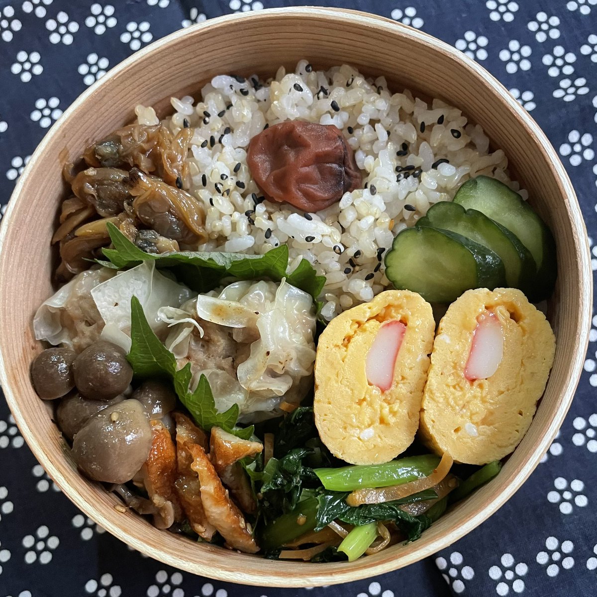 お弁当ー！

#わっぱ弁当 #曲げわっぱ #昼ごはん #BENTO #bentobox  #料理好き #ぬか漬け #シウマイ #焼売 #アサリの佃煮