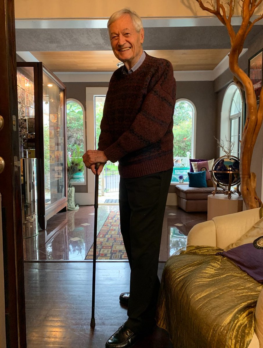 acferrante's tweet photo. R.I.P. Roger Corman. Most of us wouldn’t be here without his master’s touch at making magic out of nothing and giving some of the most amazing talent their first shot. These photos were taken in 2019 at a commentary for #pirahna conducted by @reverendent / Justin Beahm https://t.co/zMH90AxceD