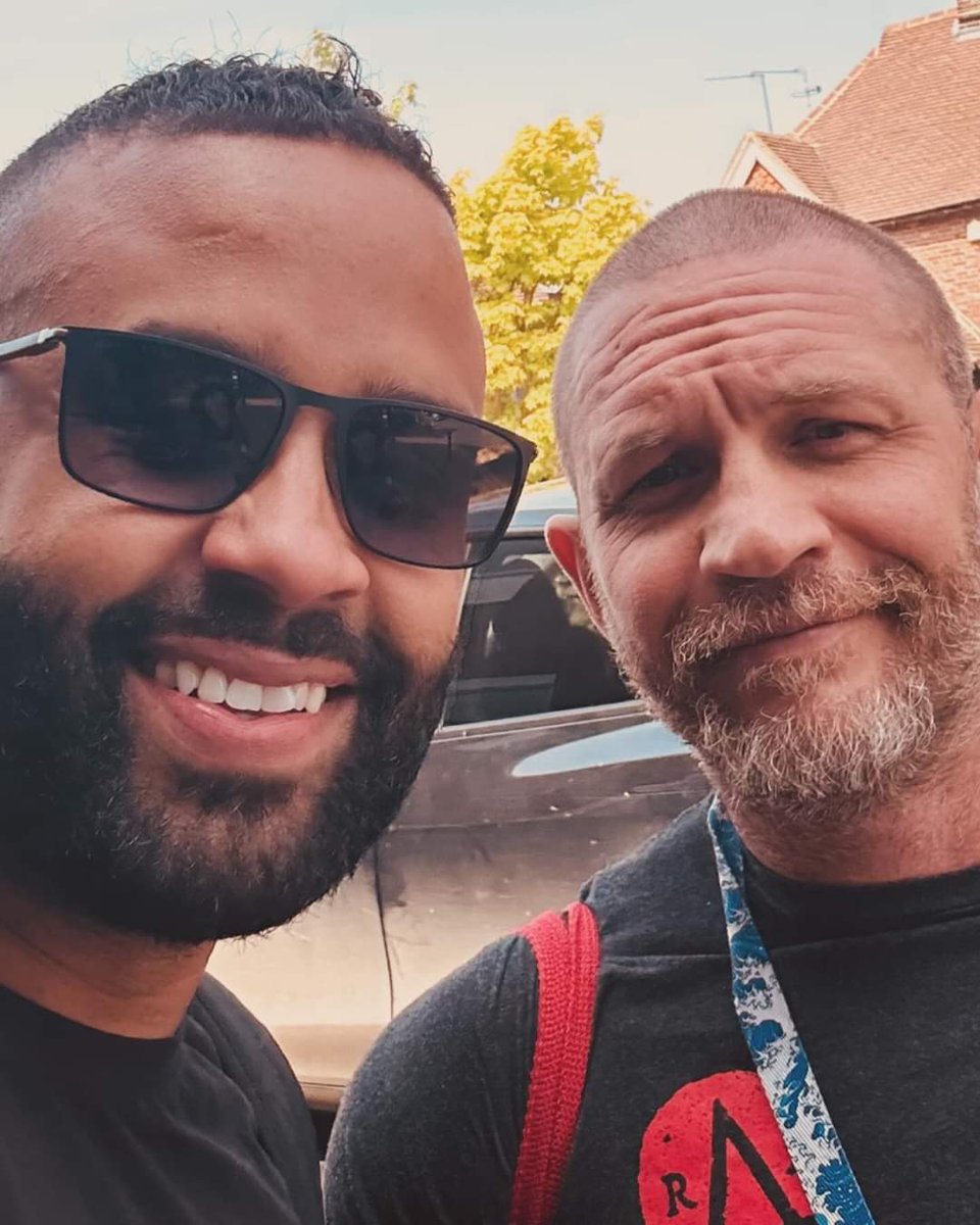 📸 Ravel Evans on facebook
Fan pic del 13 maggio 2024
Just realised Tom Hardy is my neighbour 💁🏾‍♂️😂
#TomHardy #venom3 #Havoc #thebikersriders