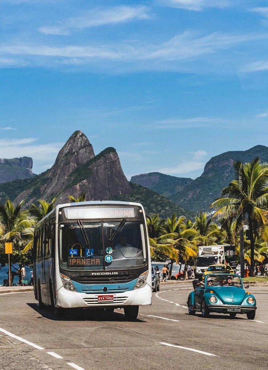Foto espetacular!
O fusca deu um toque especial a fotografia! 
Rio de Janeiro por Rafael Paz.
