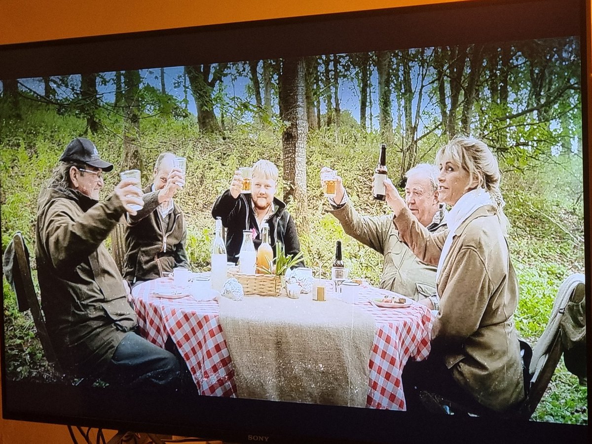 I was nervous after the first tranche. Not now. @JeremyClarkson , you are a masterpiece of television. Well done @bossytvlady etc al. Absolutely brilliant TV, just incredible. Well done @ceresrural and Charlie on the sums. #toughgig
