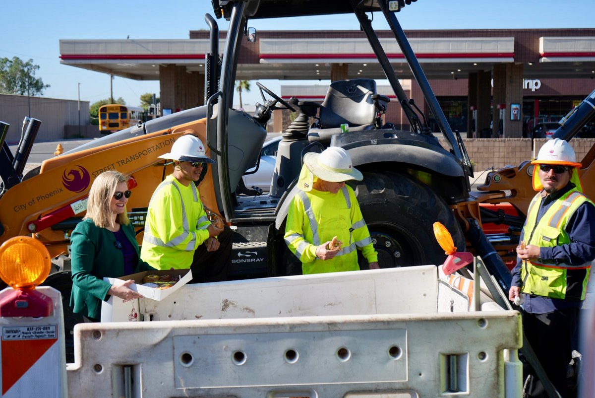 Happy #InfrastructureWeek! Investing in our infrastructure means investing in our future—and we couldn't do it without the folks working out in the field. I stopped by to thank a @StreetsPHX team this morning for their hard work taking care of our roads every day!