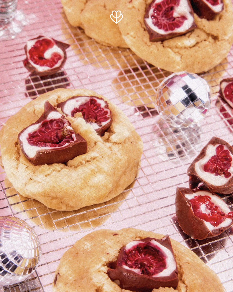 builesbakery's tweet image. Nuestras icónicas cookies de Franui 🤤🍪🫶🏼💜