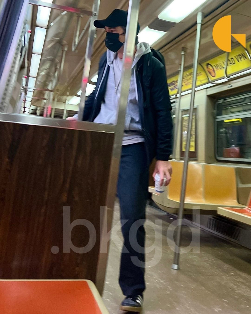 On his 38th birthday, Robert Pattinson tries to keep a low profile as he runs errands and takes the subway in Manhattan's Downtown area. 📷: BrosNYC / @backgrid_usa For licensing inquiries, please email us at usasales@backgrid.com #backgrid #robertpattison