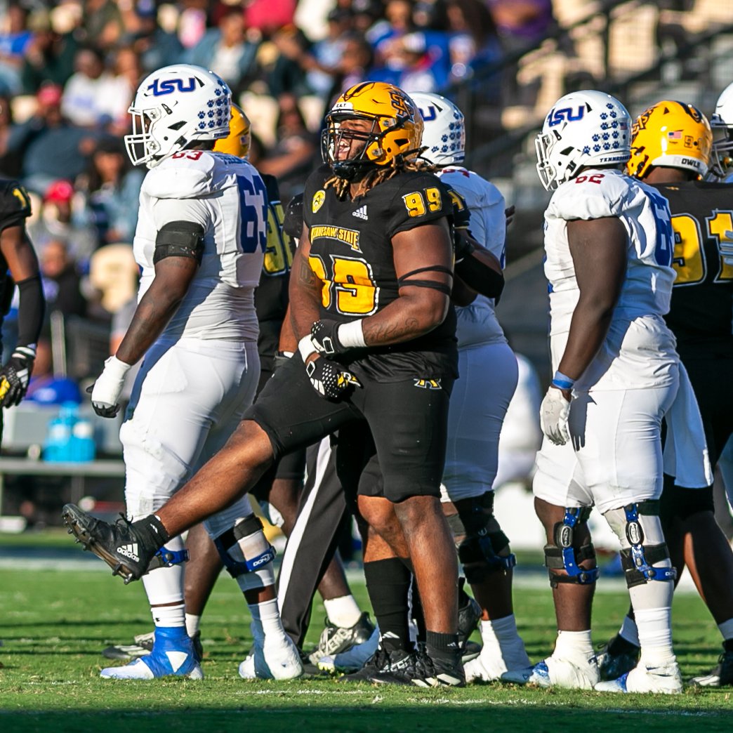 Us when it's football season 👇

2024 SZN 🎟️ bit.ly/40mhVmV

#GoldStandard #SeeUs