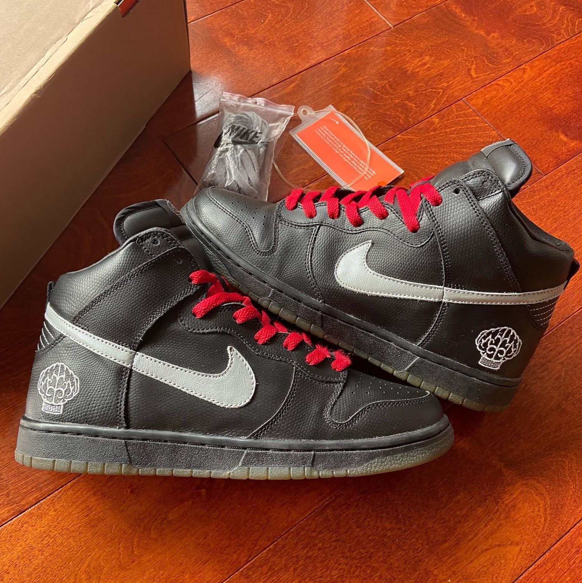 Sneaker News on X Pharrell x Nike Dunk High N.E.R.D. 2004 https t SRSNDQ3ToK X