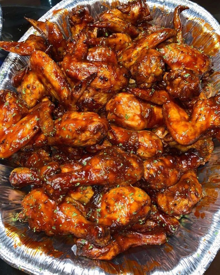 Baked Barbecue Chicken Wings 🍗  homecookingvsfastfood.com 
#homecooking #homecookingvsfastfood #food #fastfood #foodie #yum #myfood #foodpics
